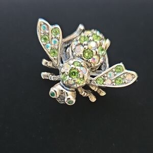 JOAN RIVERS CRYSTAL BEE SILVER TONE BROOCH